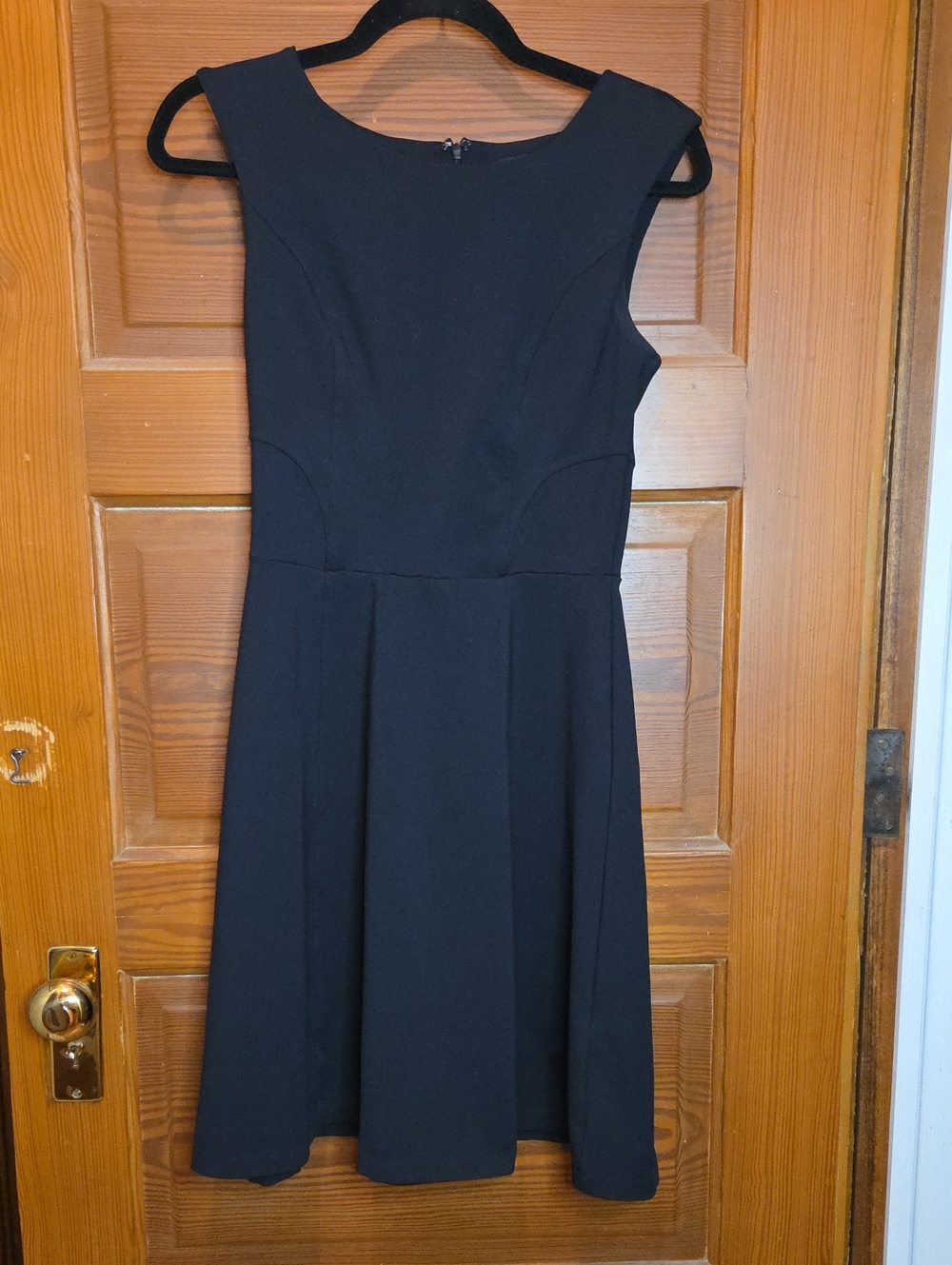 Cynthia Rowley Black Sleeveless Fit-and-Flare Midi Dress With Stretch